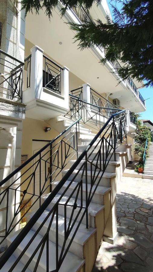 The Golden Guest House Peraia  Ngoại thất bức ảnh